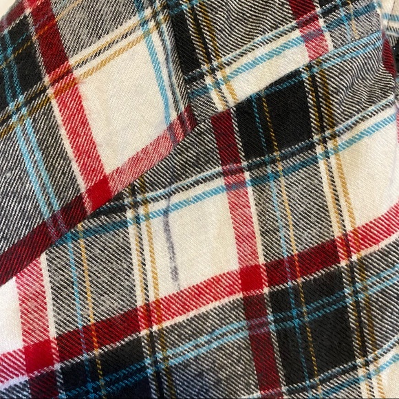 Northern Lakes By Above Average Plaid Flannel Quilted Shacket - Picture 11 of 11